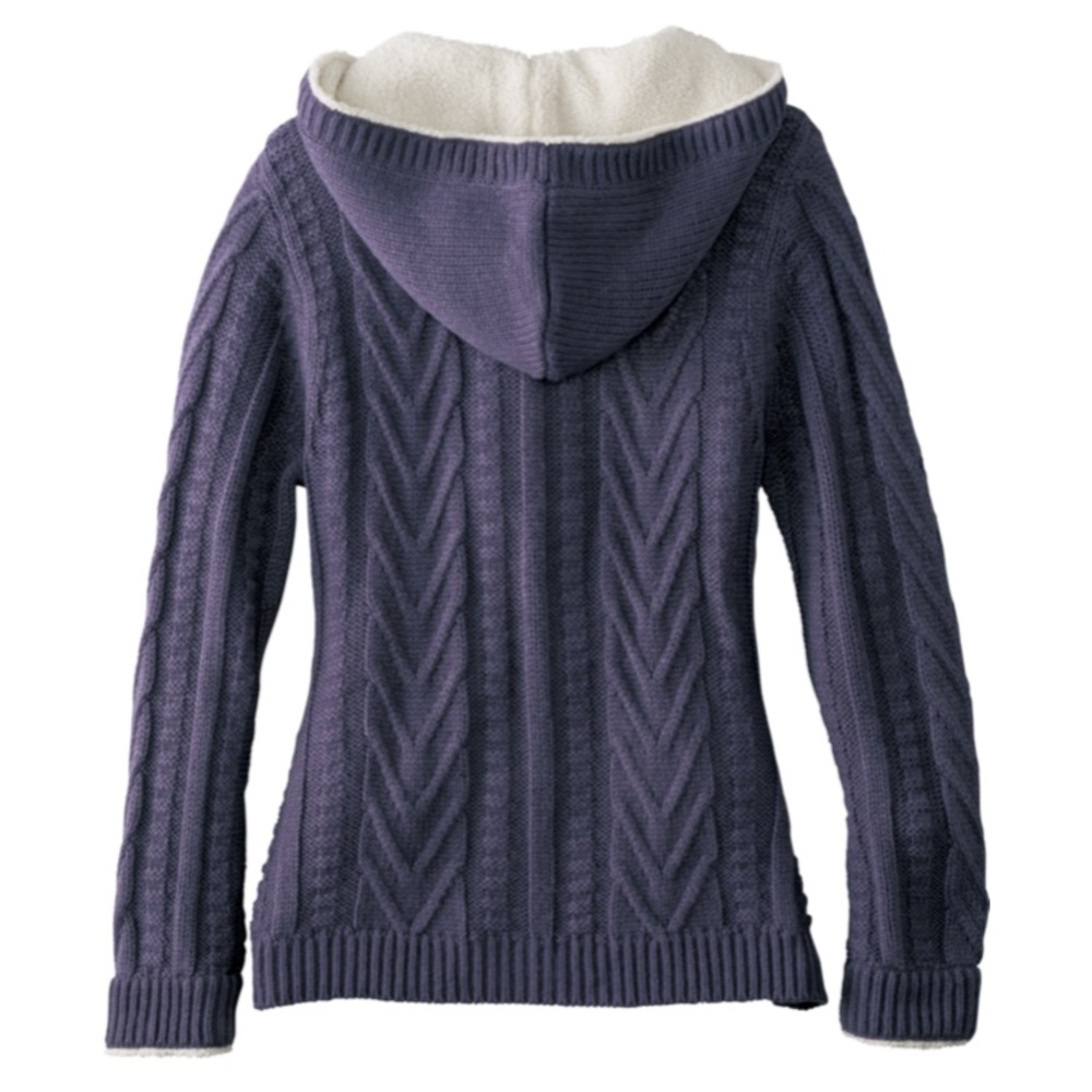 Cabela’s Deer Lodge sweater